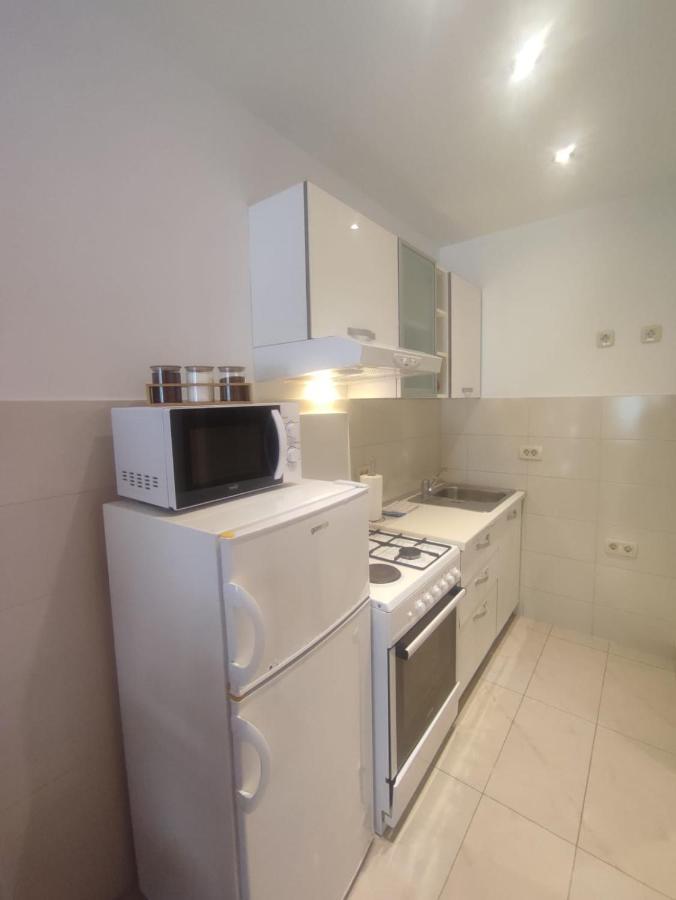 Deni 10 Appartement *